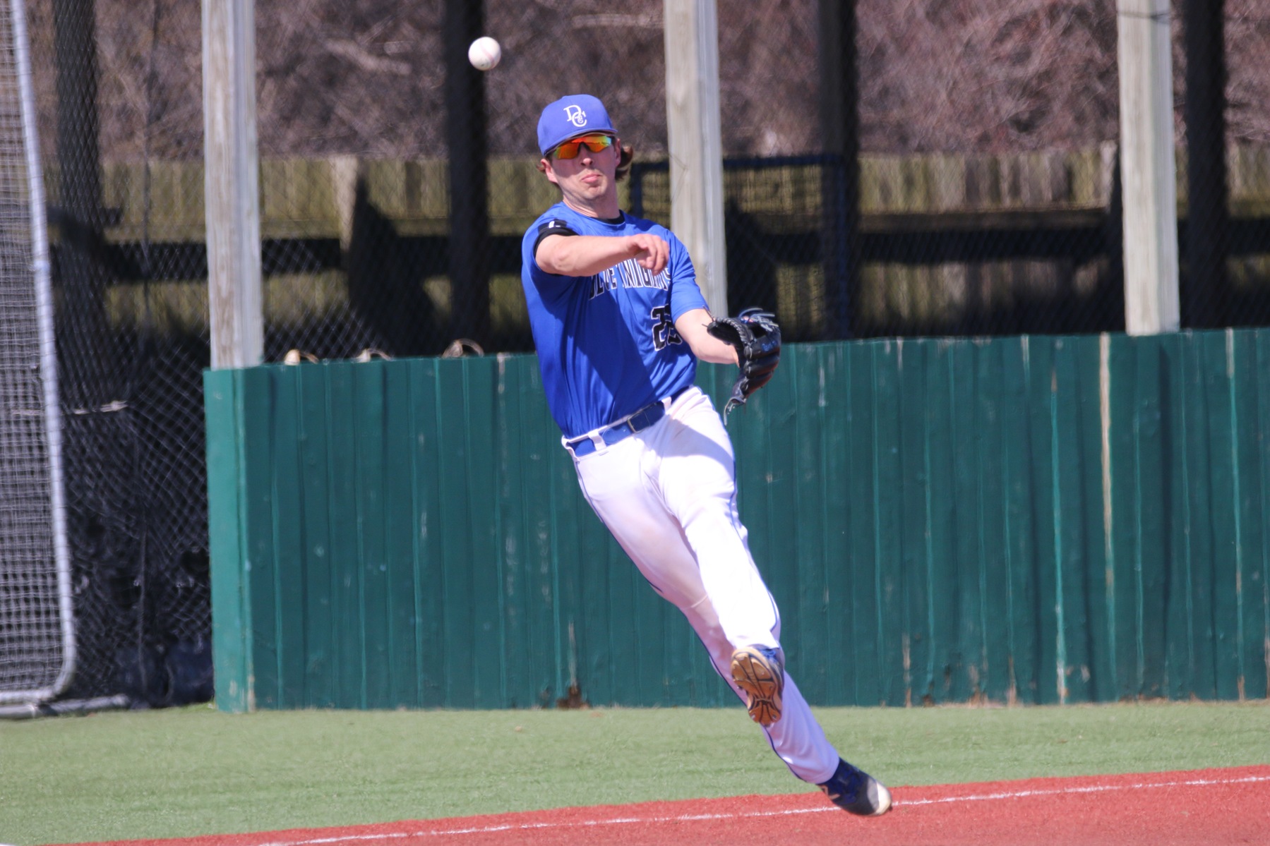 Baseball Belted Out 22 Hits to Sweep St. Thomas
